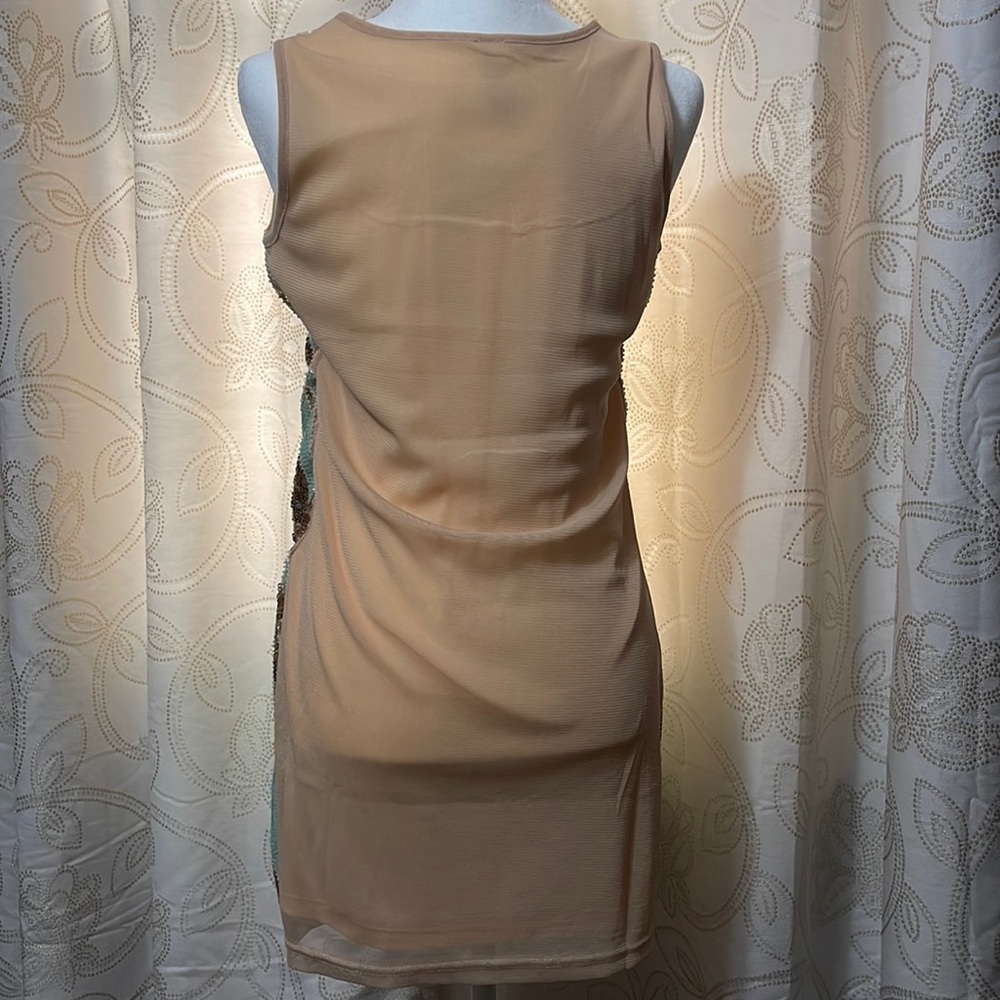 Pronto Sequin Dress - Picture 2 of 3